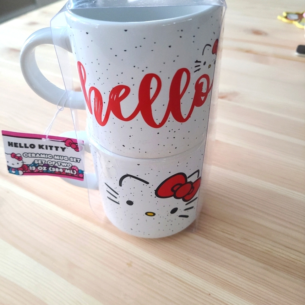 Hello Kitty 2 pack coffee mugs